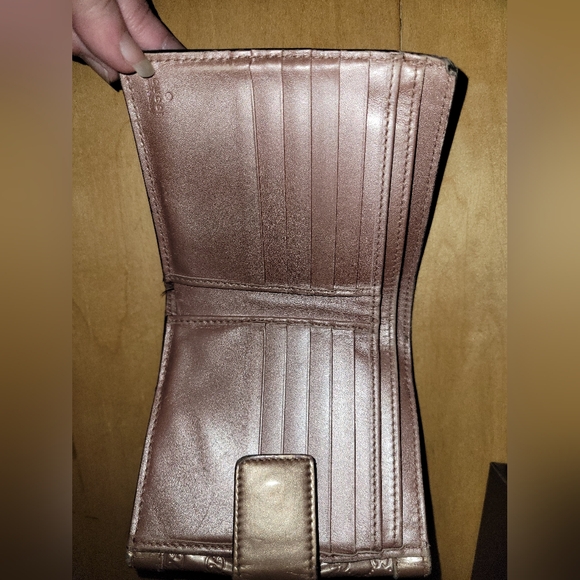 FINAL PRICE GUCCI Wallet In Champagne Color Read Description - Picture 12 of 15